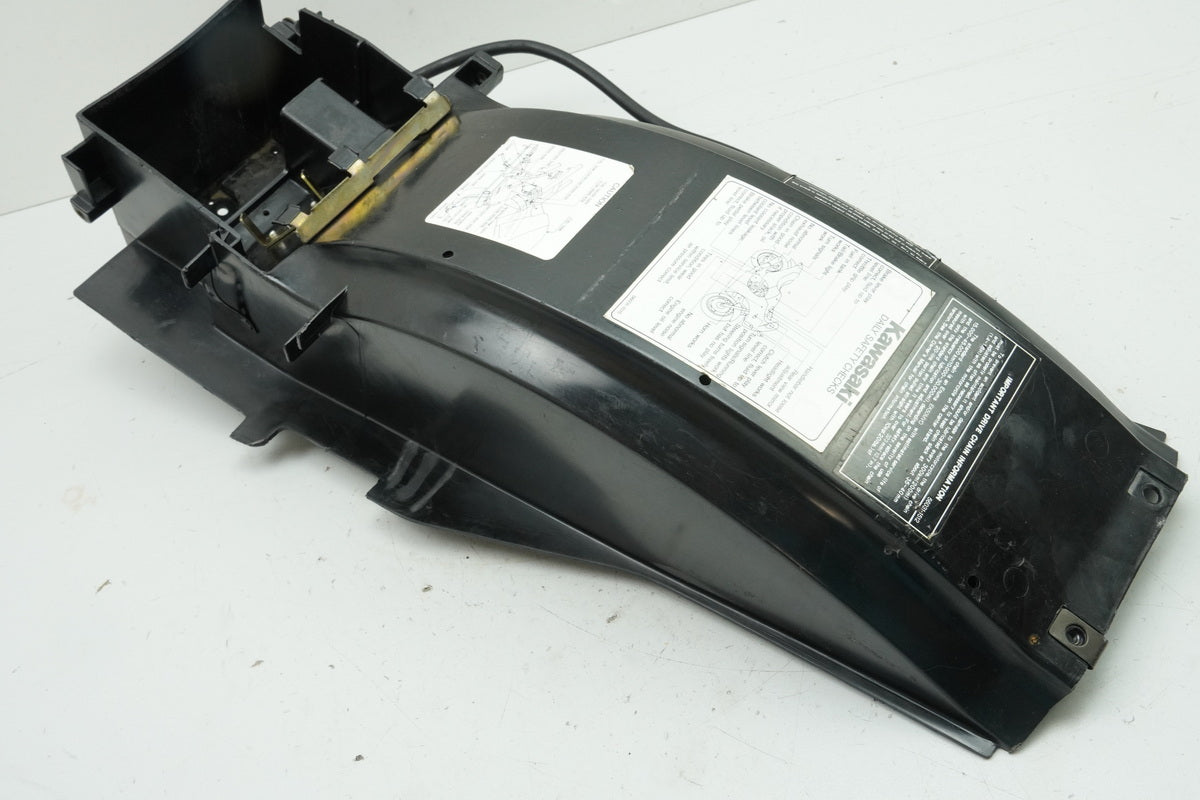 KAWASAKI GPX 750 R ZX750F Kotflügel hin. Radlauf Fender Spritzschutz 35023-1178