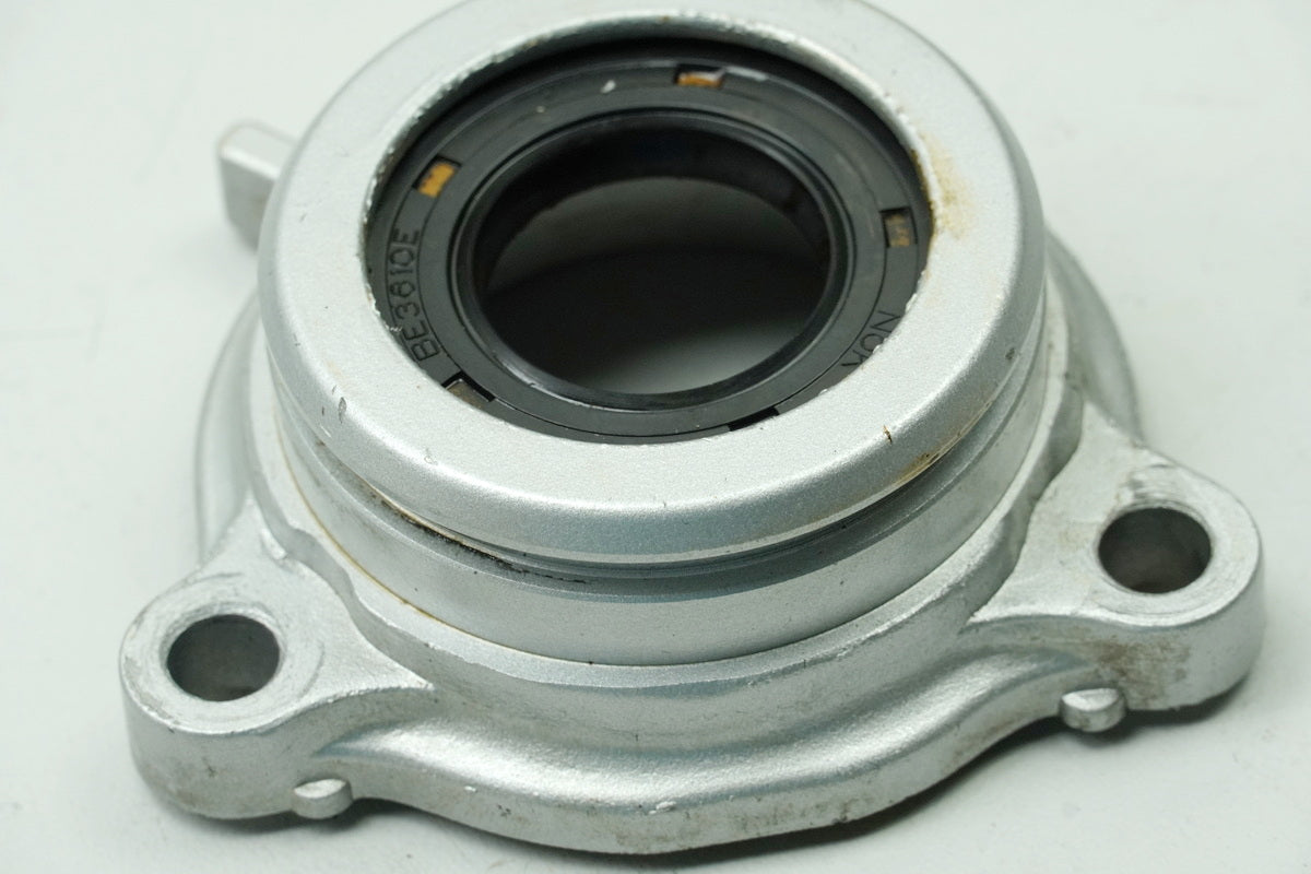 Honda GL 1500 F6C Valkyrie SC34 Final Drive Shaft Holder Engine Cover (for engine)