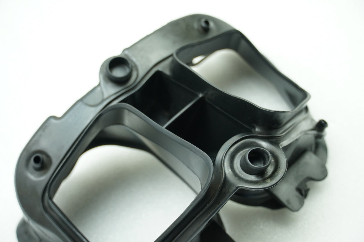 HONDA CBR 600 RR PC40 Abdeckung Ansaugkanal Gummi Anschluß Airbox Cover 07-13
