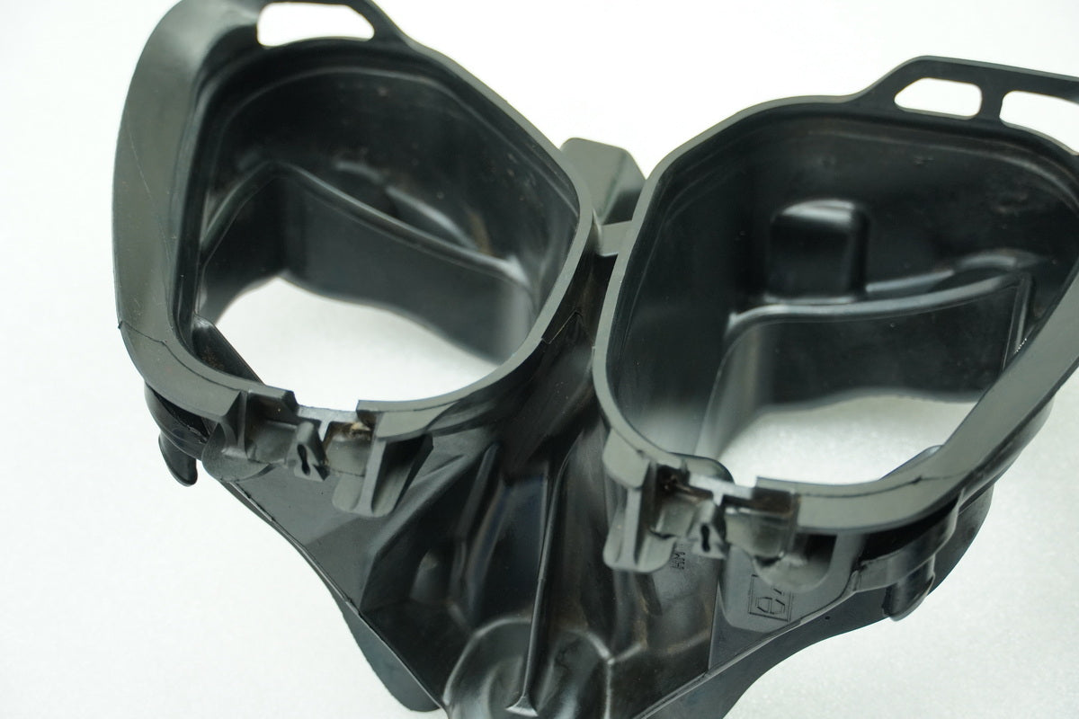 HONDA CBR 600 RR PC40 Abdeckung Ansaugkanal Gummi Anschluß Airbox Cover 07-13