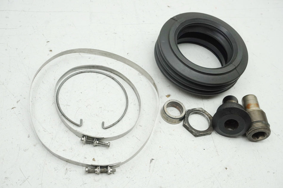 BMW R 850 R 259 Screws Fixing Cardan Swingarm rear. Bolt Bellows Rubber