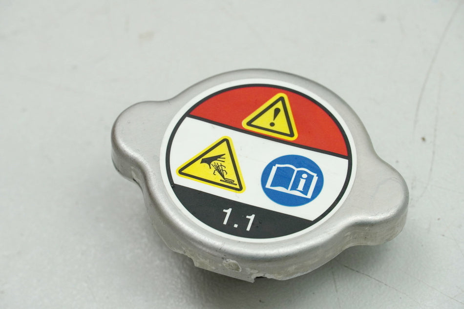 HONDA CB 125 R JC91 Kühlerdeckel Verschluß Kühler Deckel Cover