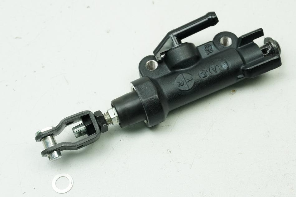 YAMAHA MTN 1000 MT-10 RN78 Brake Master Cylinder Foot Brake Cylinder Brembo