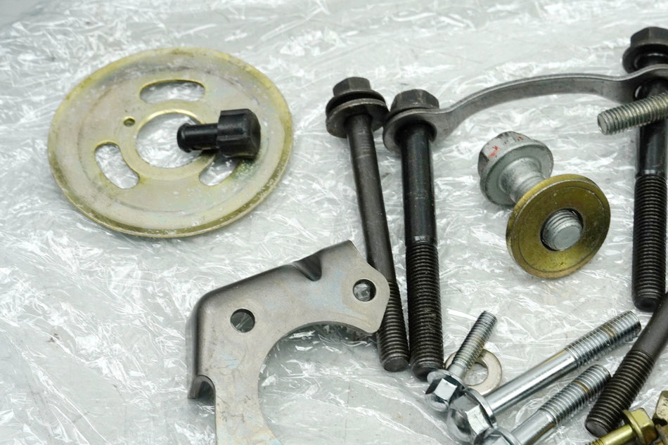 Honda GL1500 F6C Valkyrie SC34 Schrauben Muttern Kleinteile (für Motor Gehäuse)