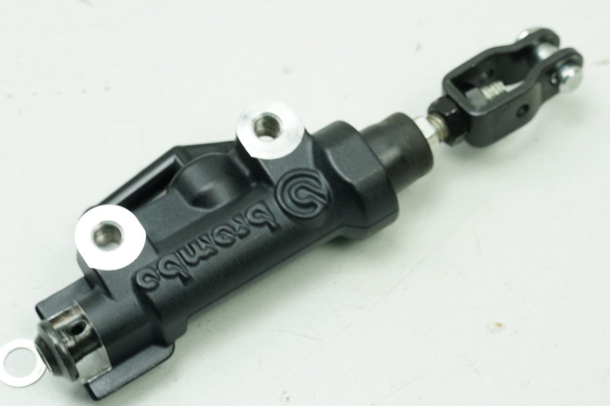 YAMAHA MTN 1000 MT-10 RN78 Brake Master Cylinder Foot Brake Cylinder Brembo