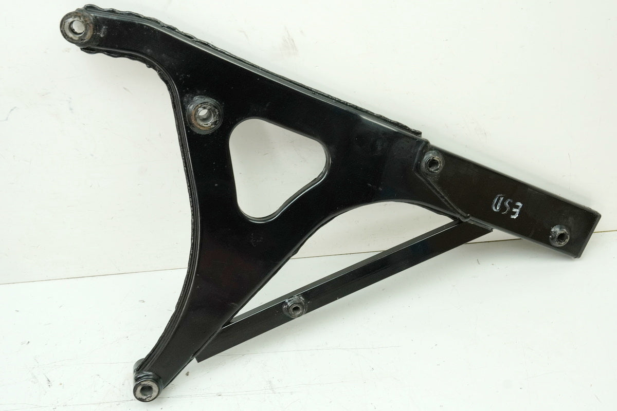 SUZUKI AN 400 WVAU BURGMAN Bracket Exhaust Carrier Silencer Mount K1 K2