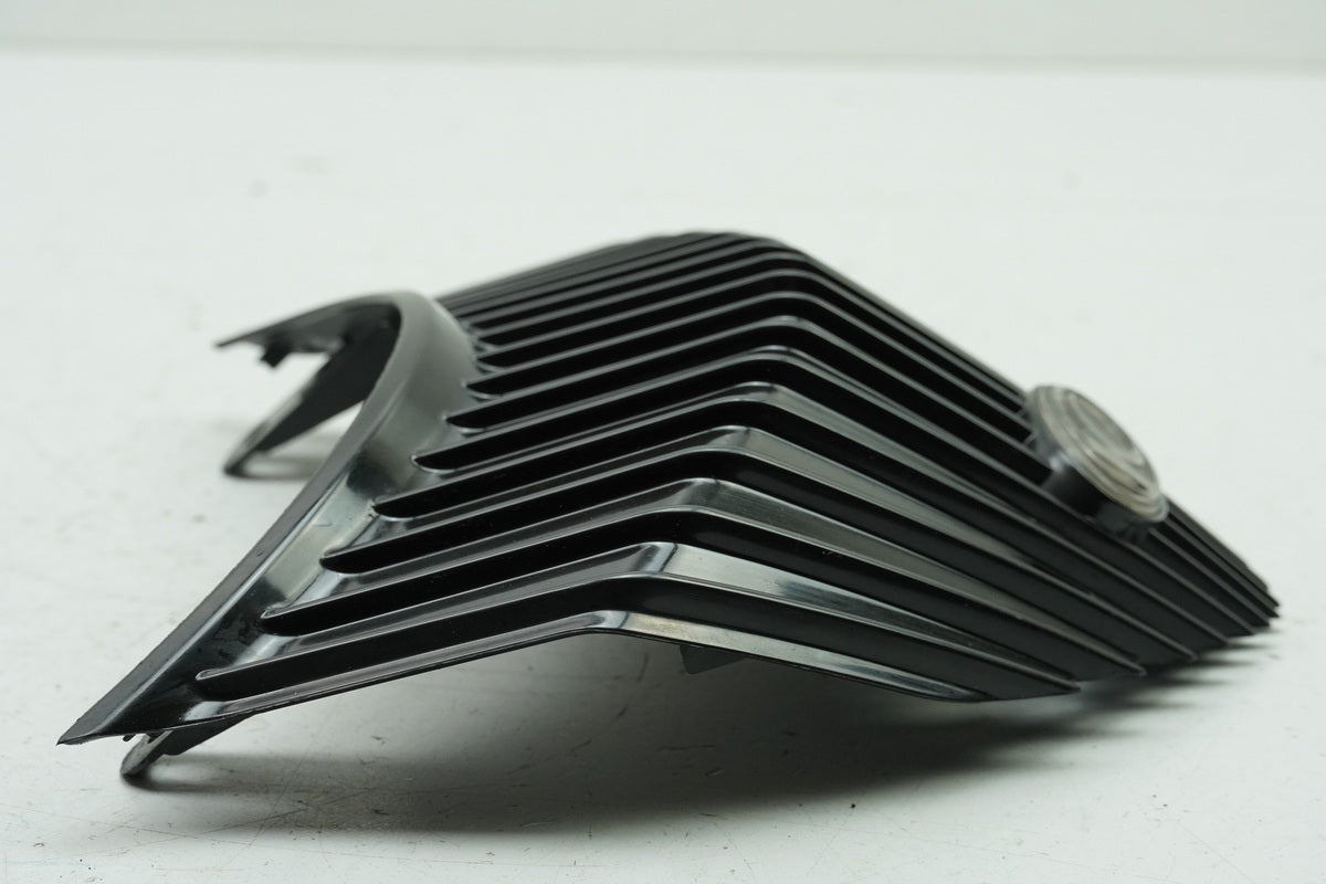 KYMCO PEOPLE GT 300 i V4 Carenado frontal superior Cubierta Emblema Tapa
