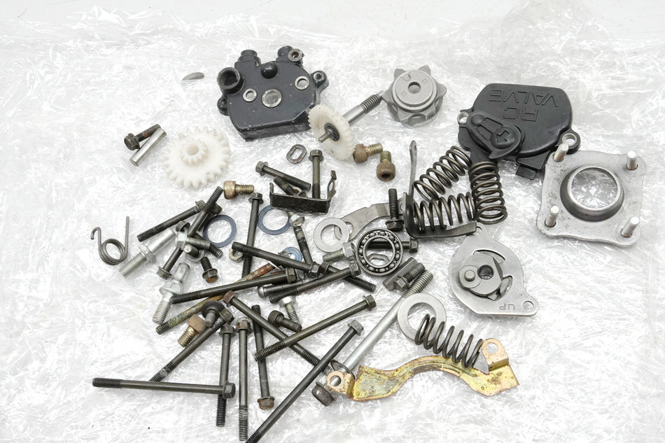 HONDA NSR 125 JC22 Tornillos y piezas pequeñas (para motor)