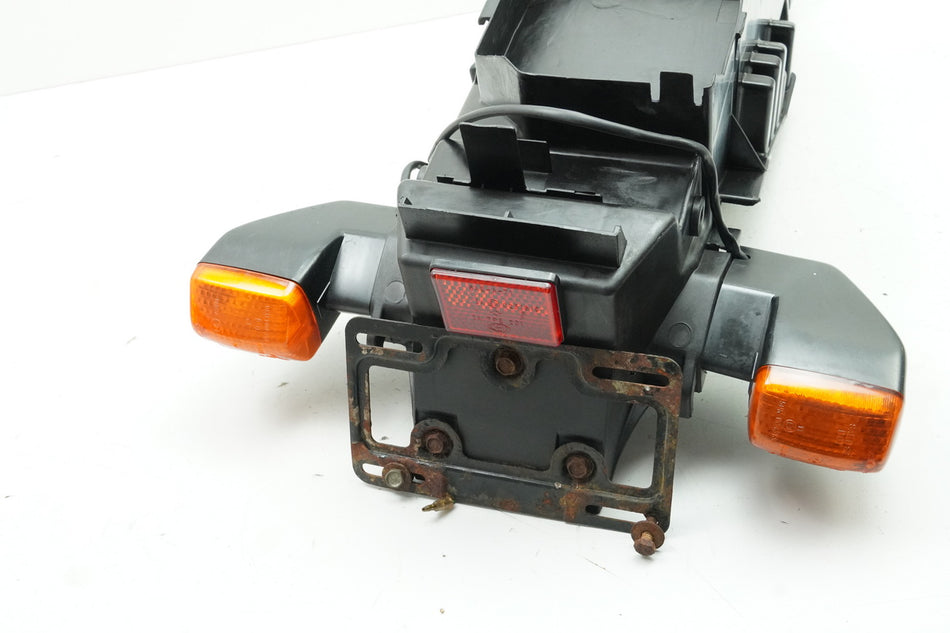 HONDA NSR 125 JC22 Guardabarros trasero Paso de rueda Guardabarros Caja de batería Guardabarros interior
