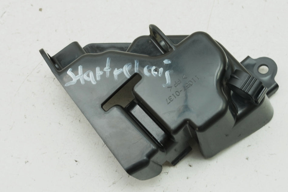KAWASAKI Z 650 ER650HA2 Abdeckung Starterrelais Halter Gehäuse Cover Blende