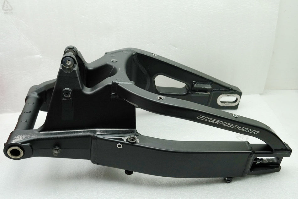 HONDA CBR 600 RR PC40 Basculante Trasero (para llanta) 07-08