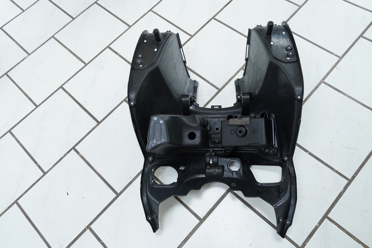 SUZUKI AN 400 WVAU BURGMAN Verkleidung Fußraum vorn Beinschild Abdeckung K1 K2