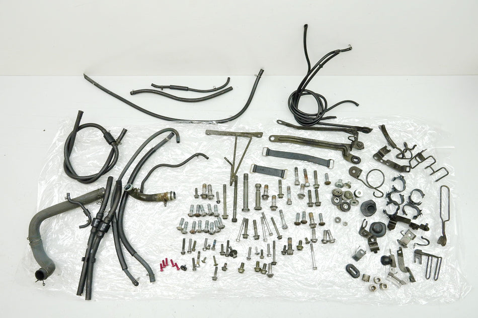 YAMAHA TDM 850 4TX Screws & Small Parts (for Frame, Chassis, Fairing)