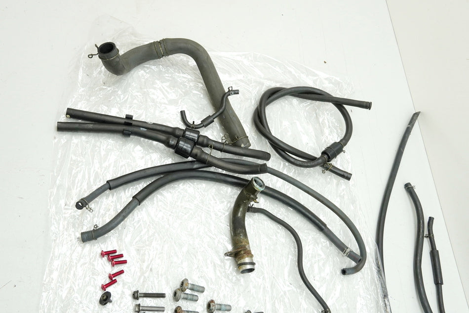 YAMAHA TDM 850 4TX Screws & Small Parts (for Frame, Chassis, Fairing)