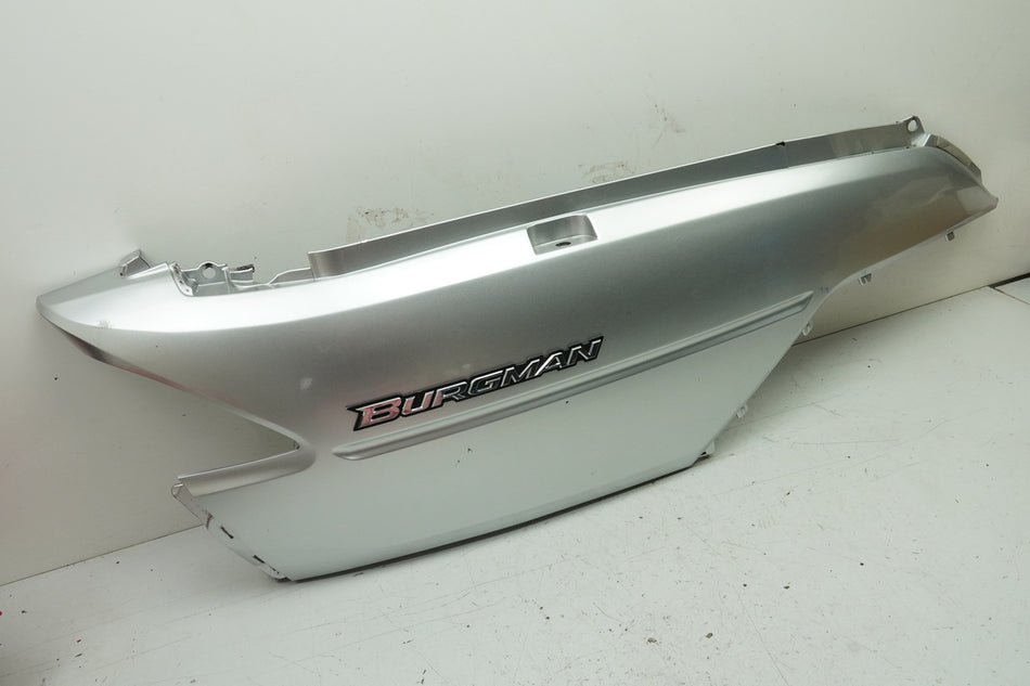 SUZUKI AN 400 WVAU BURGMAN Rear Fairing Right Side Cover K1 K2