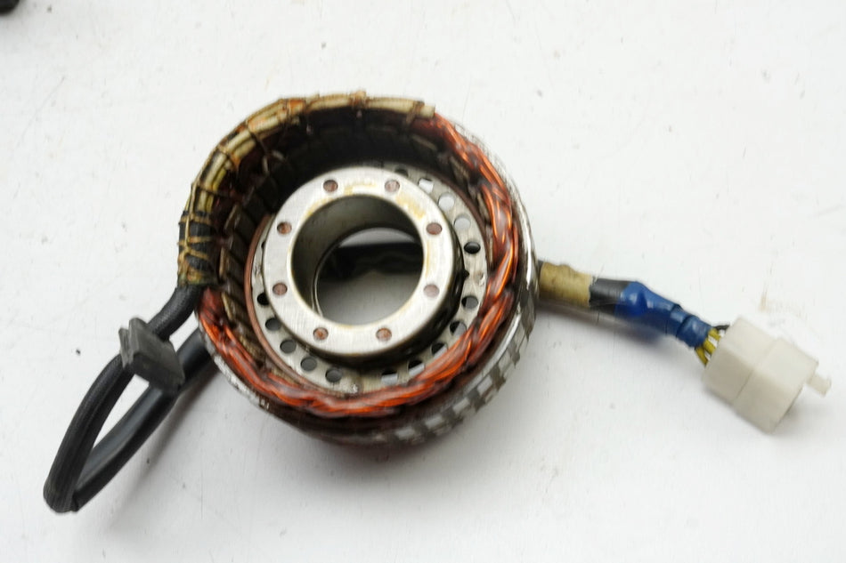 HONDA CB 750 RC42 SEVENFIFTY Estator de Lima Alternador Generador 24412 km