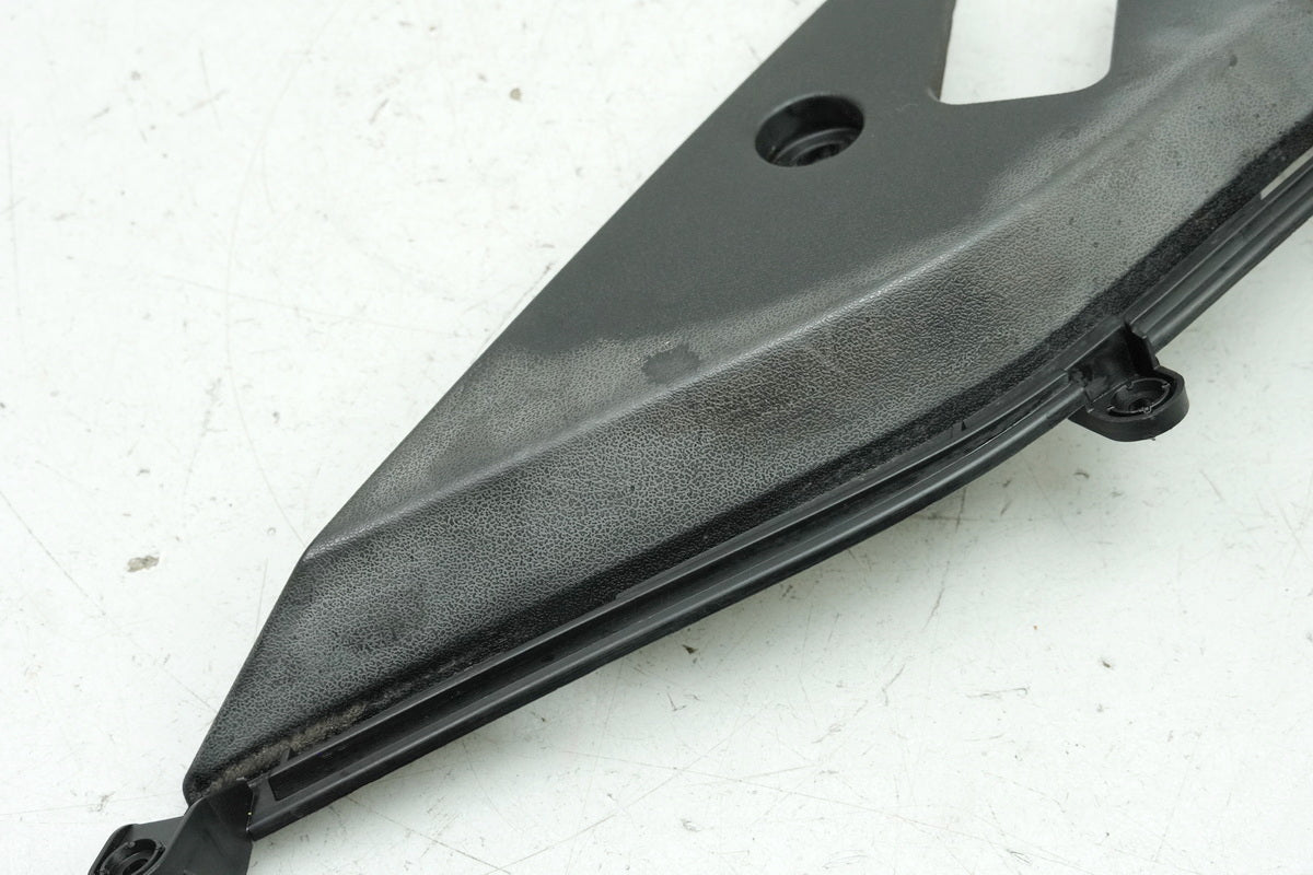 KYMCO PEOPLE GT 300 i V4 Rear left fairing cover side panel trim