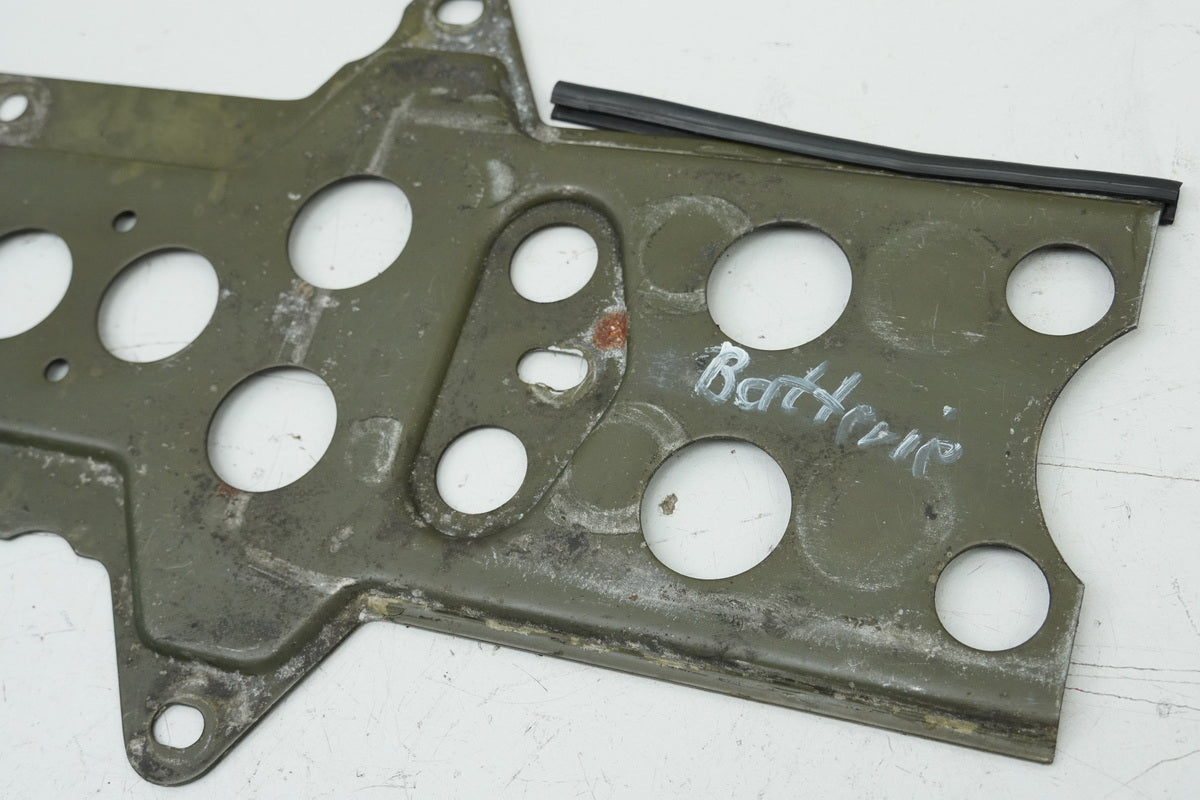 MOTO GUZZI California 1100 EV KD Bracket Battery Retaining Plate Carrier Holder