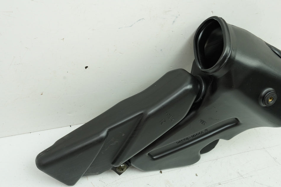 KAWASAKI ZX-7R ZX750P N Luftkanal rechts Ram Air Ansaugkanal (für Airbox) 96-03
