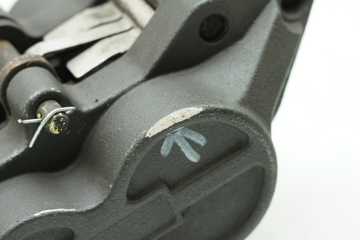 TRIUMPH SPEED TRIPLE 955 i 595 N Bremssattel vorn Paar Bremszange Brake Caliper