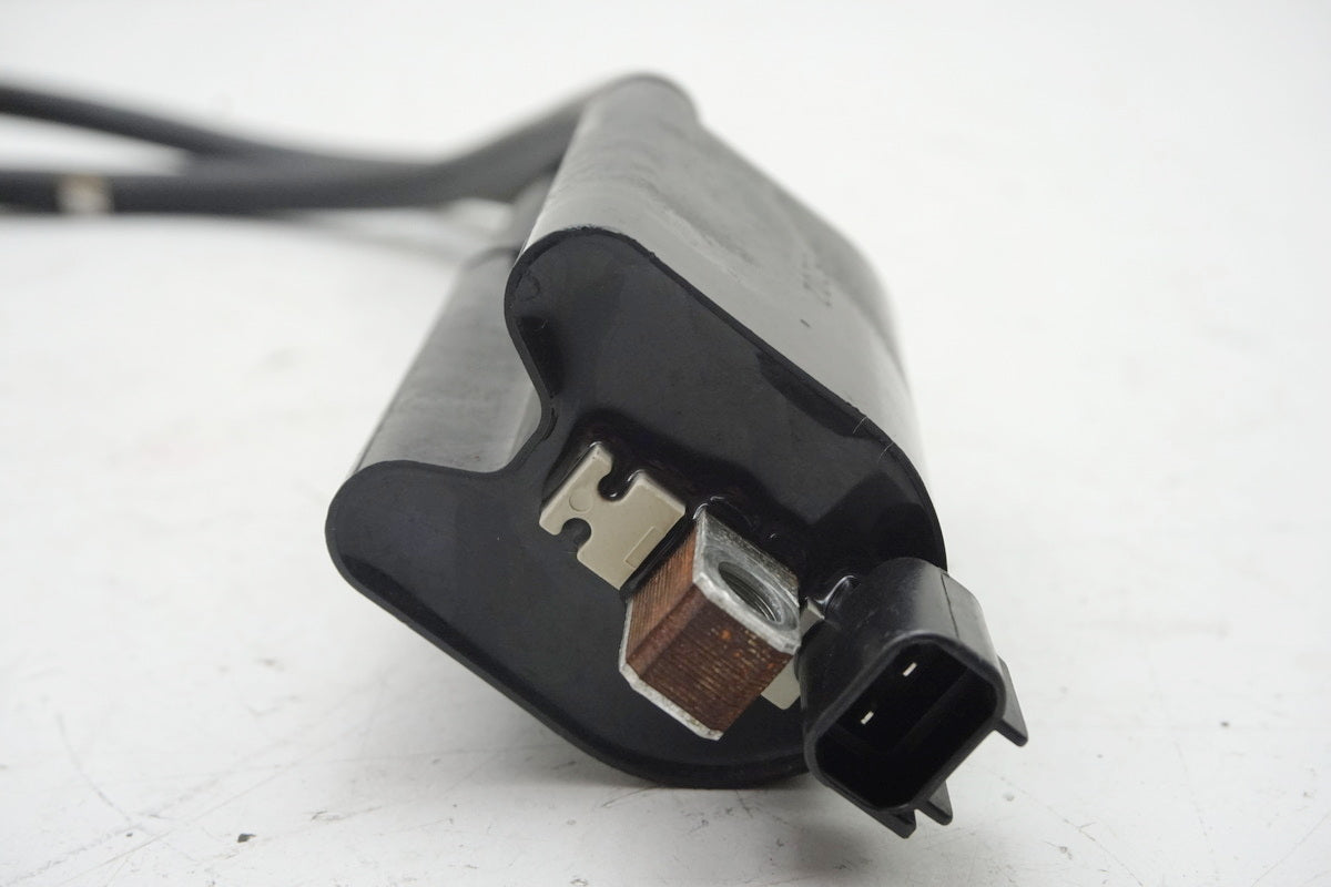 Suzuki GSX 1400 WVBN Bobina de encendido 1+4 Conector de bujía