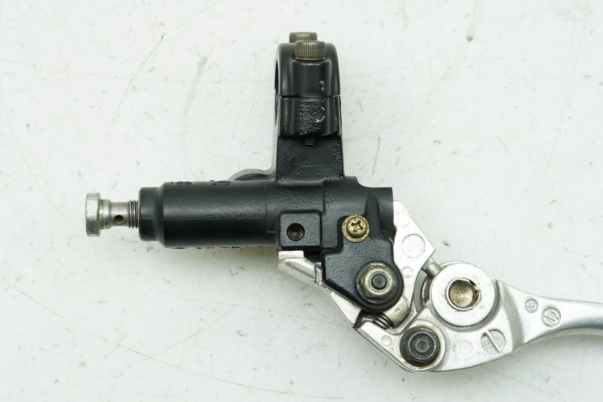 TRIUMPH SPEED TRIPLE 955 i 595 N Cilindro de freno delantero Bomba de freno Soporte de espejo