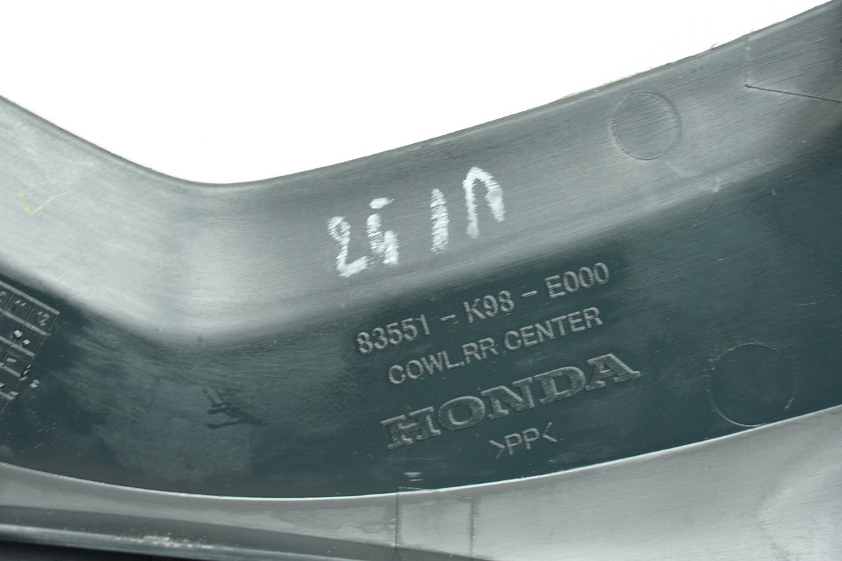 HONDA CB 125 R JC91 Heckverkleidung mitte Abdeckung Cover Deckel Blende