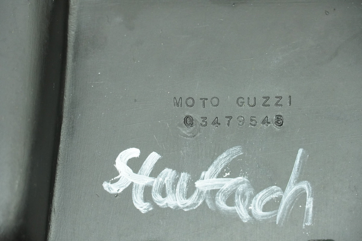 MOTO GUZZI California 1100 EV KD Werkzeugfach Staufach Werkzeugbox Ablage Heck