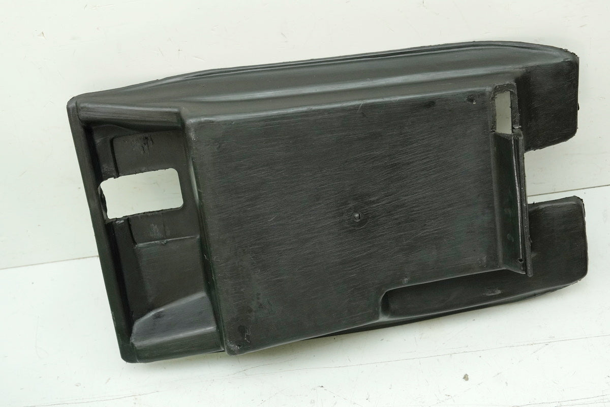 MOTO GUZZI California 1100 EV KD Werkzeugfach Staufach Werkzeugbox Ablage Heck