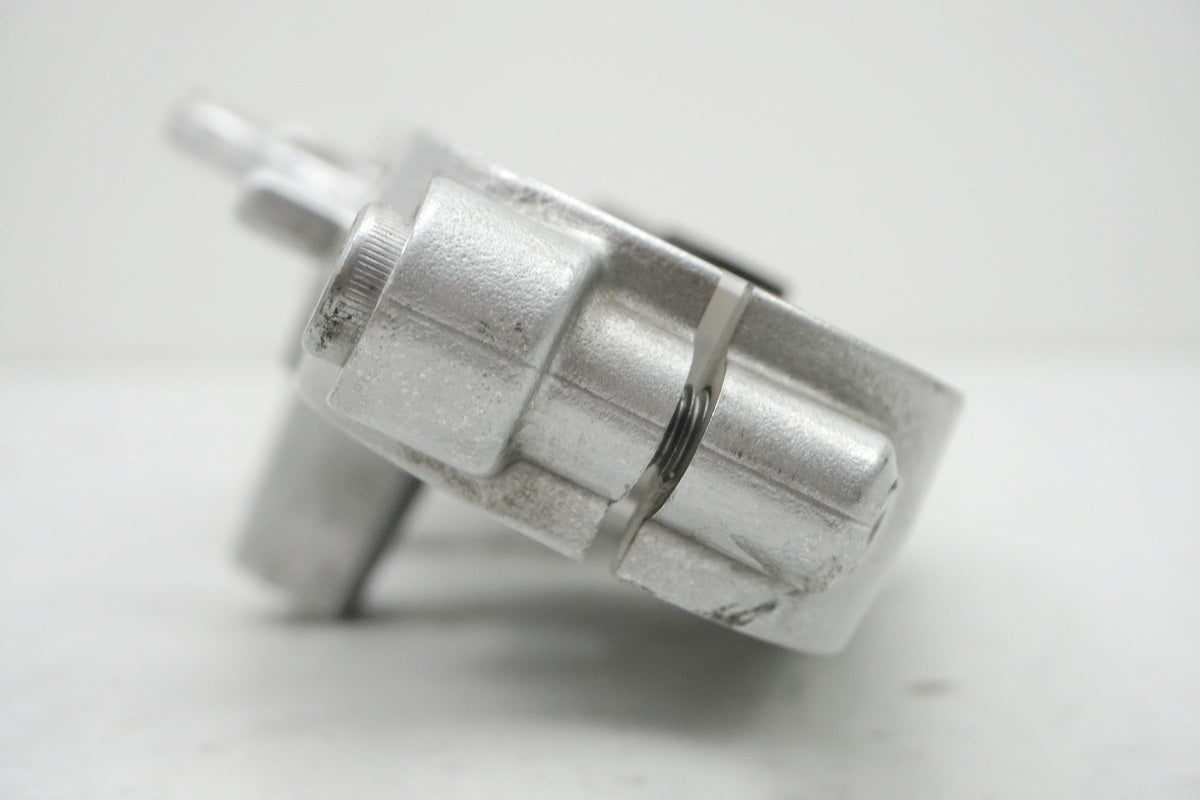 Suzuki GSX 1400 WVBN Gabelbrücke oben Gabel Fork