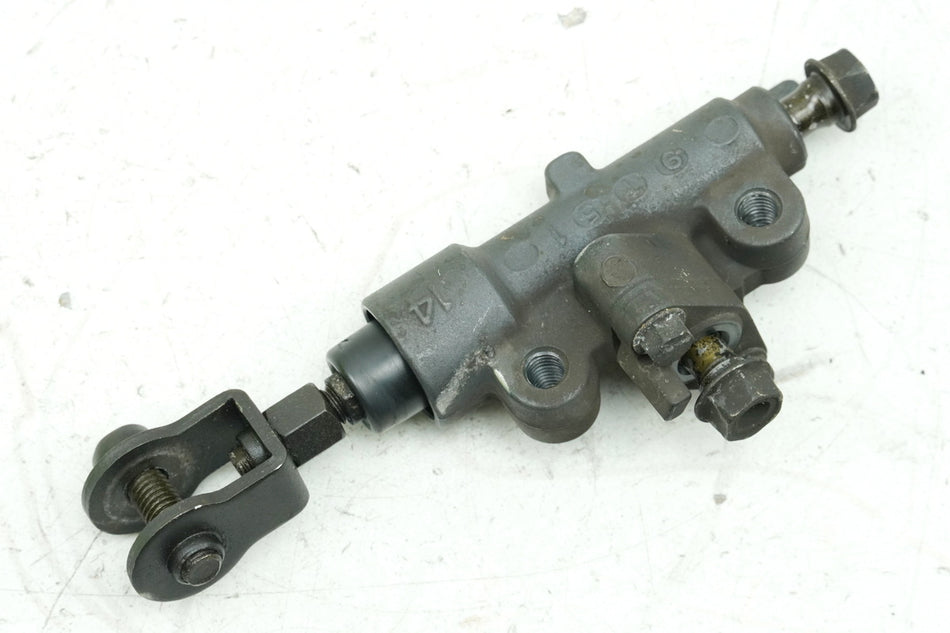 HONDA CBR 1100 XX SC35 Cilindro de freno delantero Cilindro maestro secundario