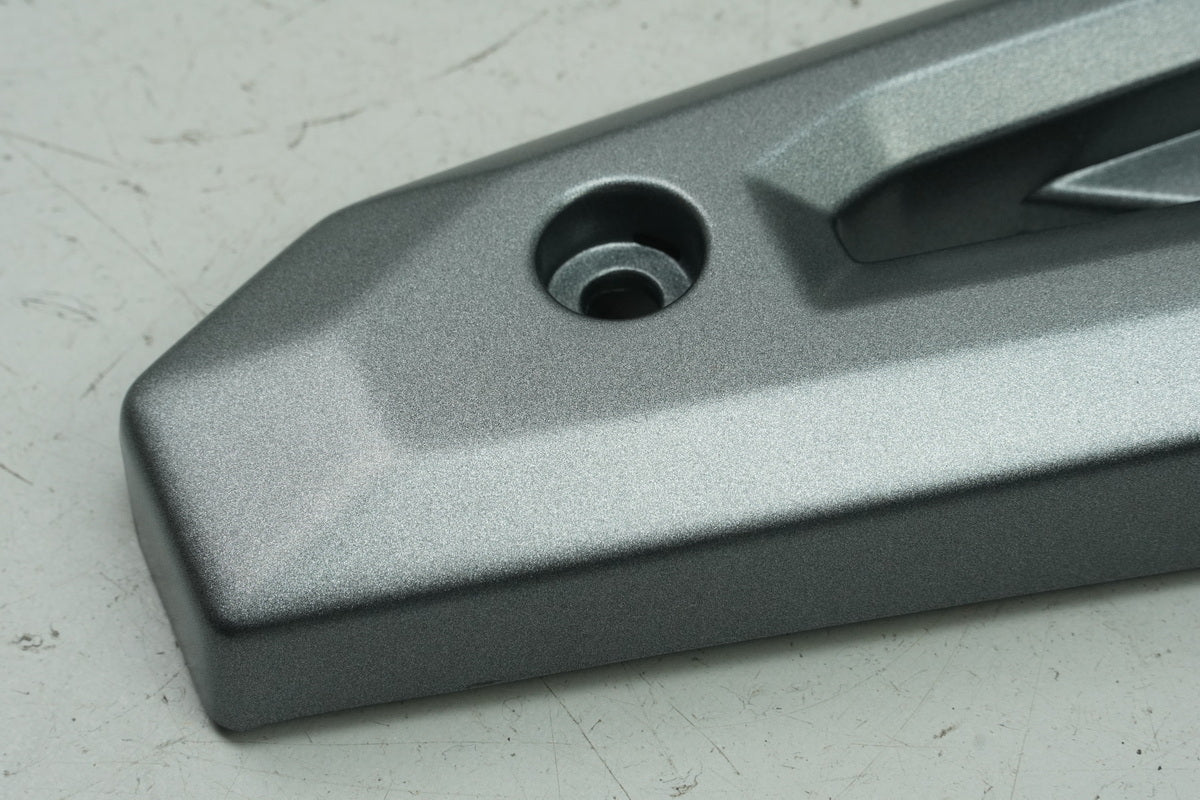KAWASAKI Z650 ER650HA2 Tapa reposapiés derecho Soporte reposapiés Cubierta