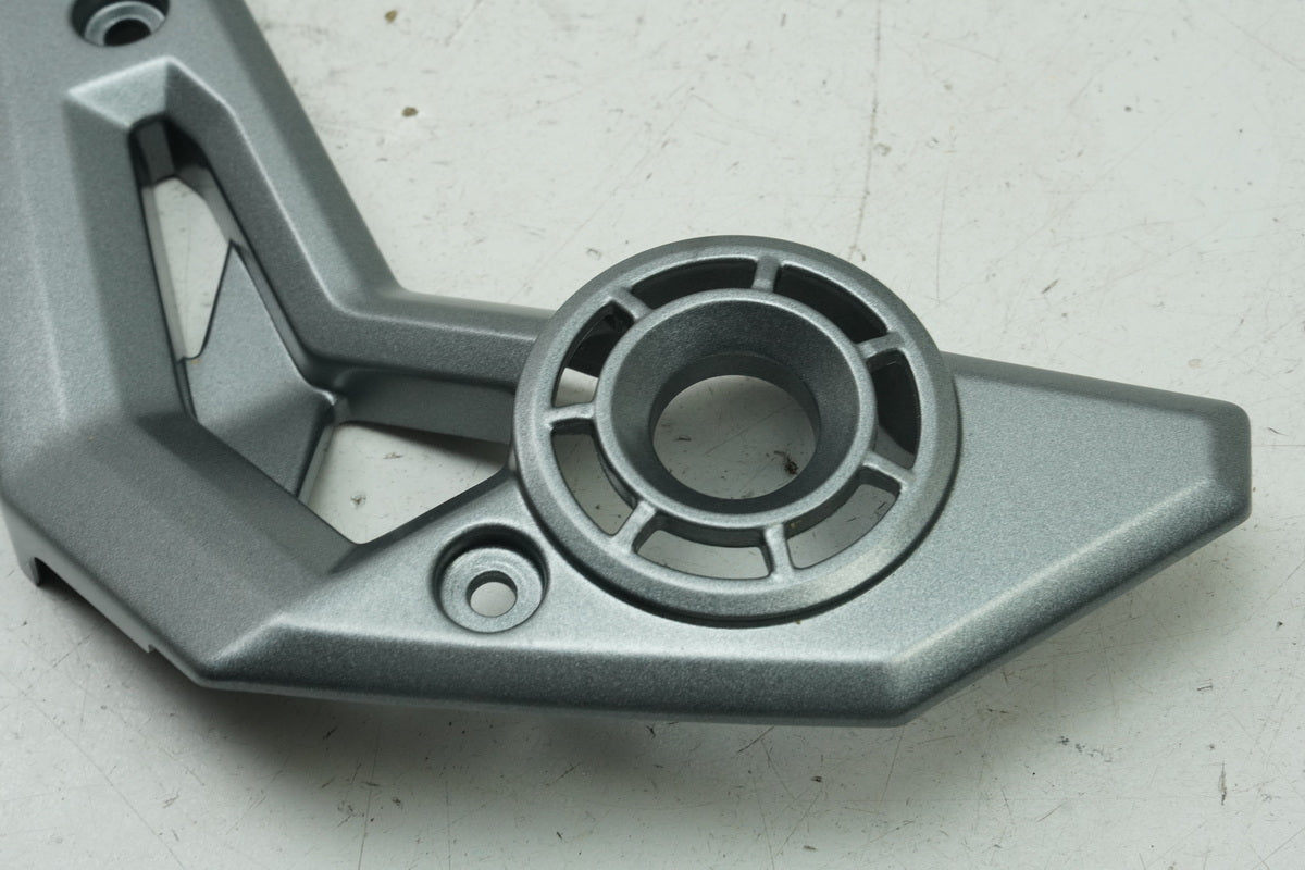 KAWASAKI Z650 ER650HA2 Tapa reposapiés derecho Soporte reposapiés Cubierta