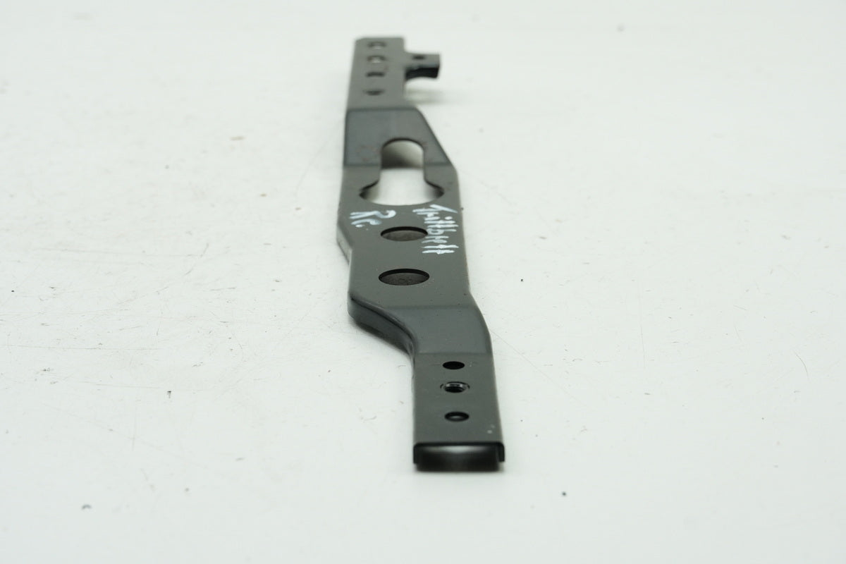 KYMCO PEOPLE GT 300 i V4 Bracket Right Footboard Carrier Plate Strut