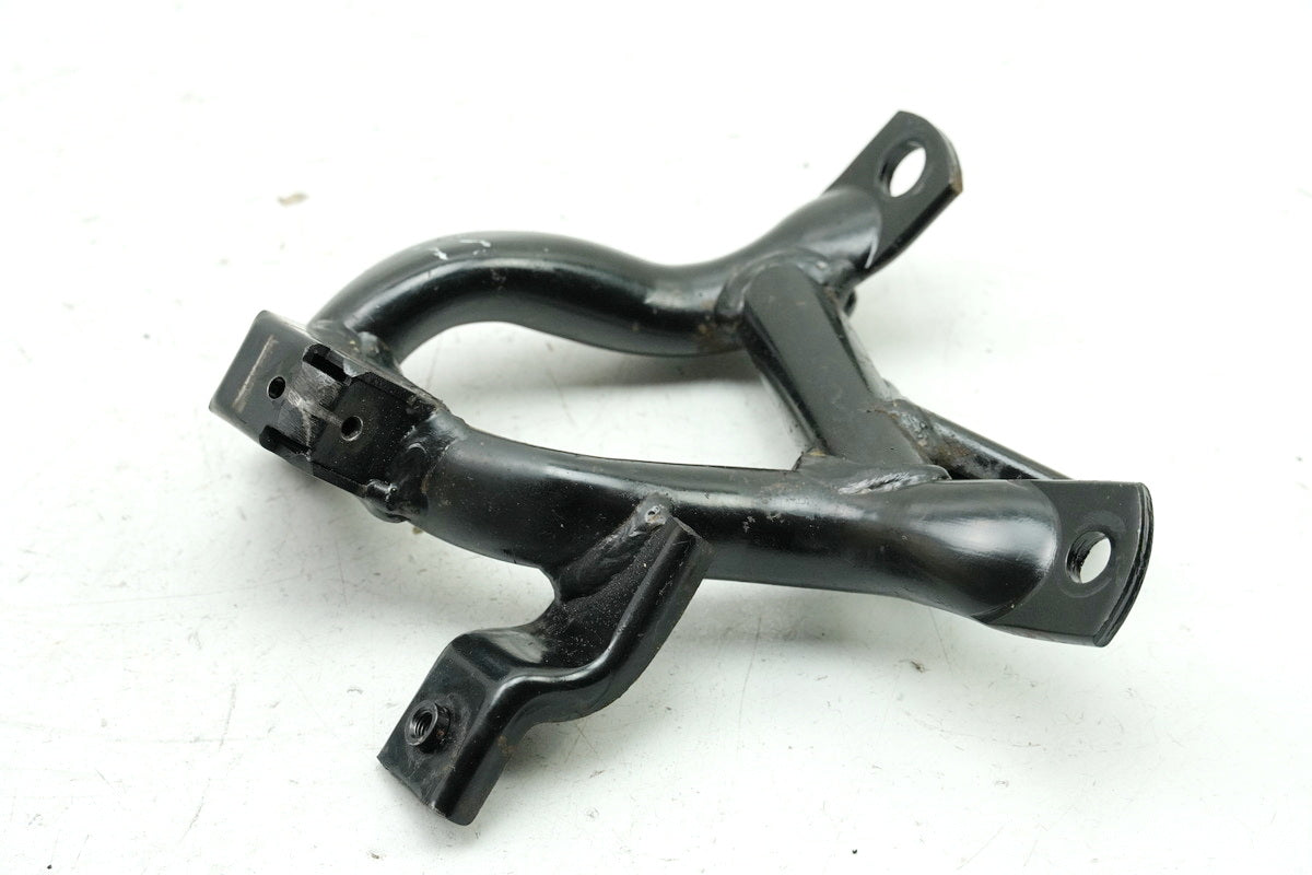 KYMCO PEOPLE GT 300i V4 Passenger Footrest Bracket Left Holder Footrest Plate