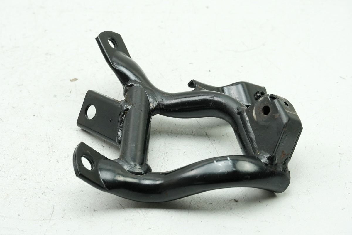 KYMCO PEOPLE GT 300i V4 Passenger Footrest Bracket Left Holder Footrest Plate