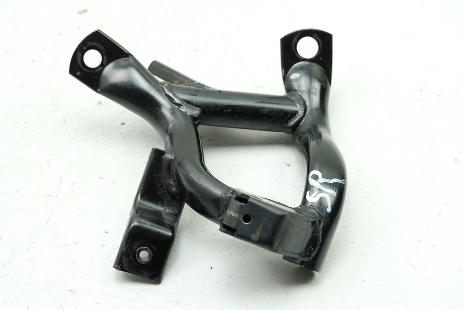 KYMCO PEOPLE GT 300 i V4 Soporte estribera pasajero derecho Placa soporte estribera