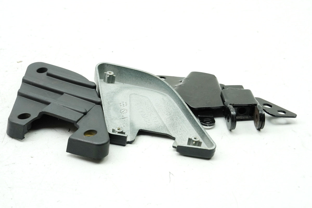 KYMCO PEOPLE GT 300 i V4 Estribera pasajero izquierda Goma reposapiés Tapa Cubierta
