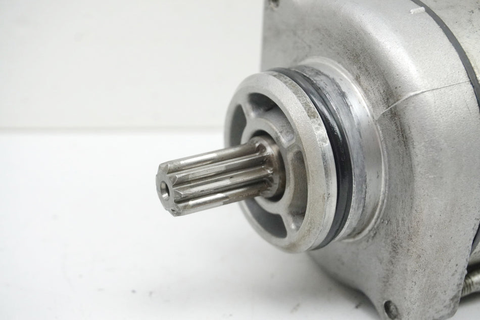 Suzuki GSX 1400 WVBN Motor de arranque Mistuba