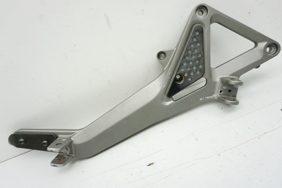 Honda CB 600 PC34 PC36 Hornet placa de estribo derecha soporte estribo portante