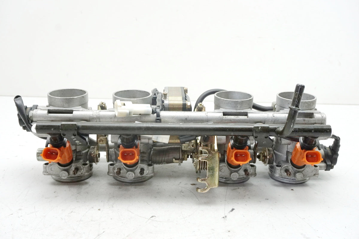 Suzuki GSX 1400 WVBN Einspritzanlage Injection Drosselkörper Poti Einspritzdüse