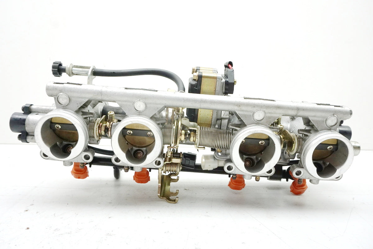 Suzuki GSX 1400 WVBN Einspritzanlage Injection Drosselkörper Poti Einspritzdüse
