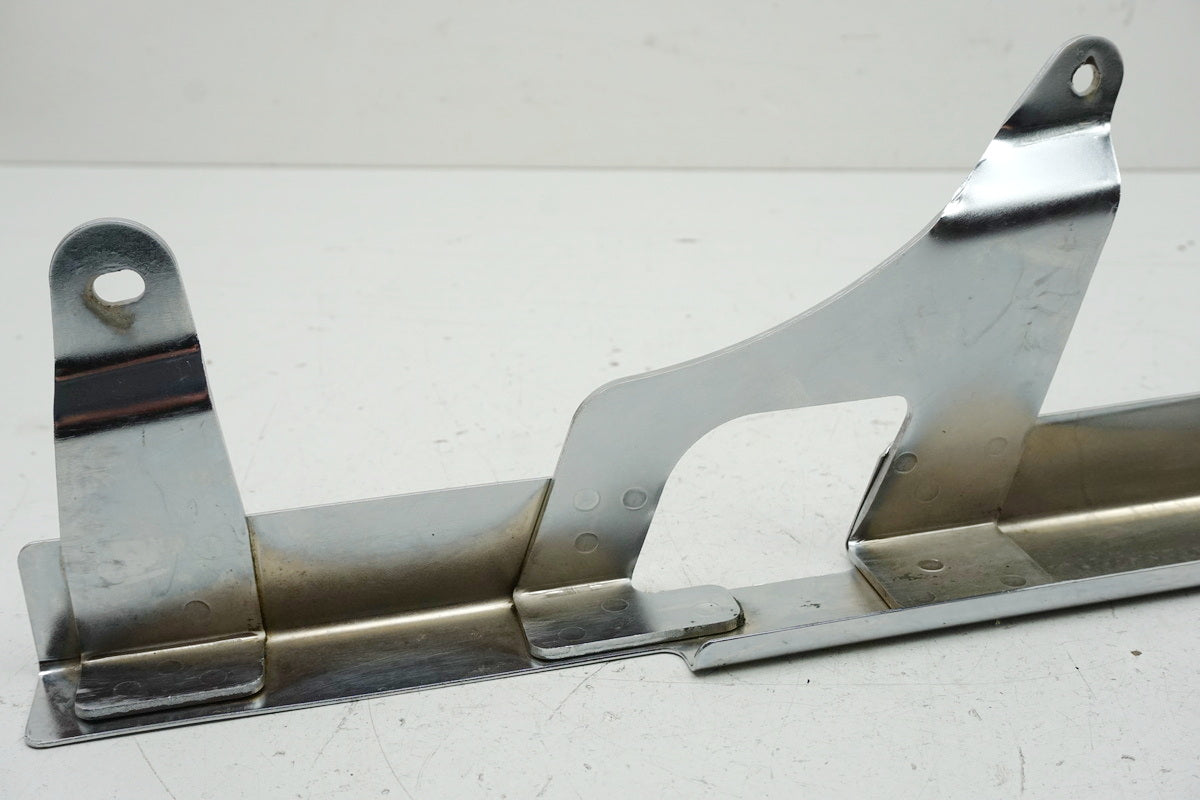 KAWASAKI EL 250 B ELIMINATOR Kettenschutz für Schwinge Abdeckung Cover Blende