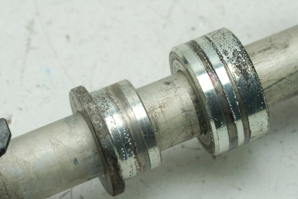 KAWASAKI Z 650 ER650HA2 Eje trasero Pasadores de eje Espaciadores Distancia para llanta