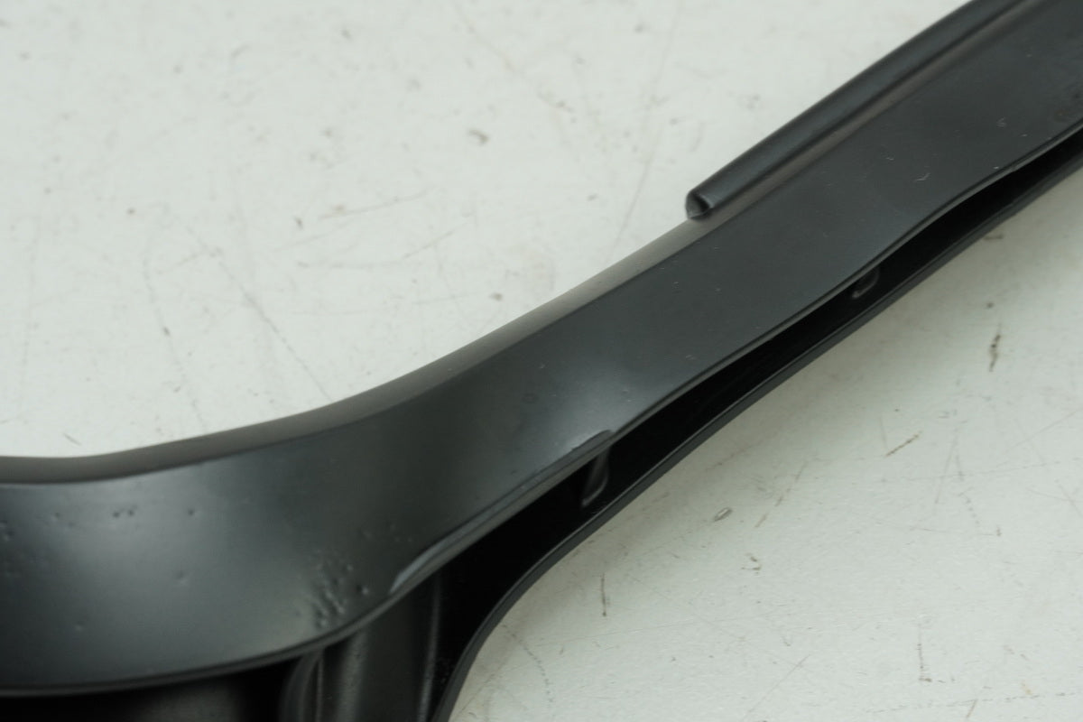 YAMAHA MTN 1000 MT10 RN78 Rubber Seal Guide Surface Windshield Front Fairing