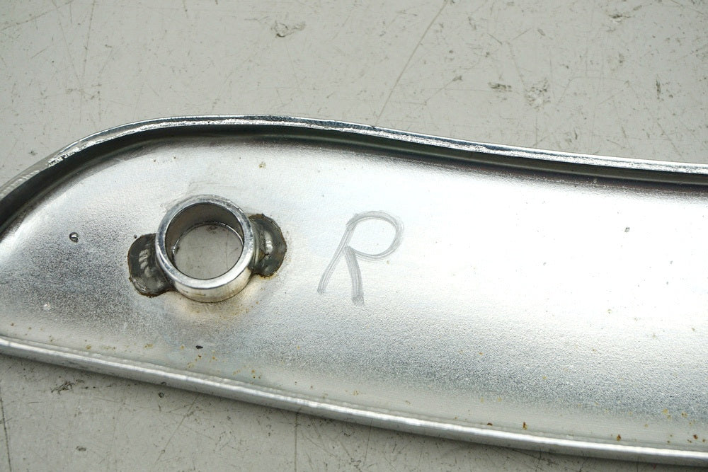 KAWASAKI EL 250 B ELIMINATOR Fender Mount Right Cover Trim