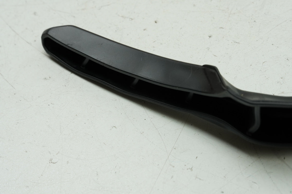 YAMAHA MTN 1000 MT10 RN78 Rubber Seal Guide Surface Windshield Front Fairing