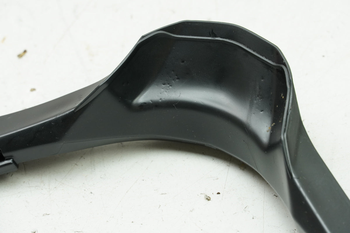 YAMAHA MTN 1000 MT10 RN78 Rubber Seal Guide Surface Windshield Front Fairing