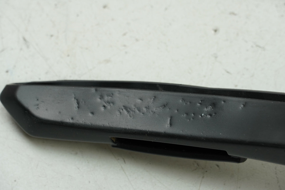 YAMAHA MTN 1000 MT10 RN78 Rubber Seal Guide Surface Windshield Front Fairing