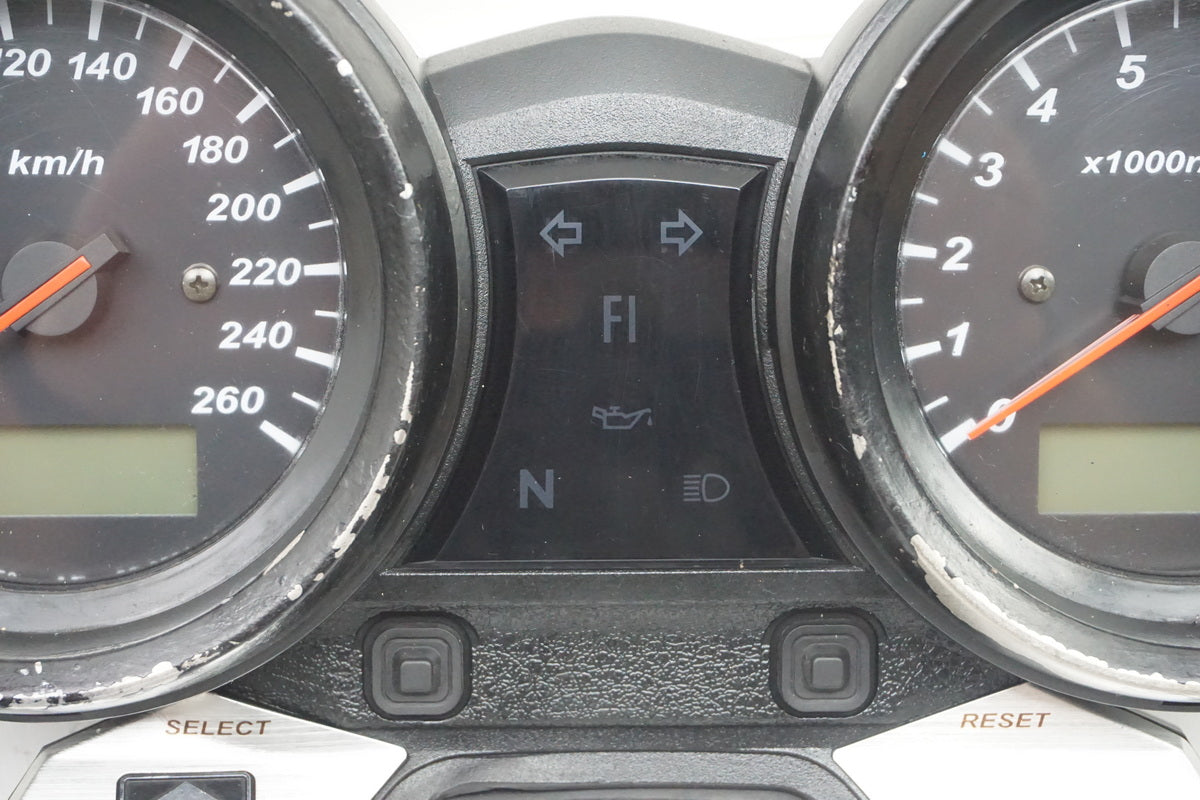 Suzuki GSX 1400 WVBN Tacho Cockpit Instrumente Speedometer Drehzahlmesser